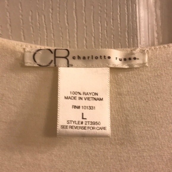 Adorable top - Picture 2 of 3